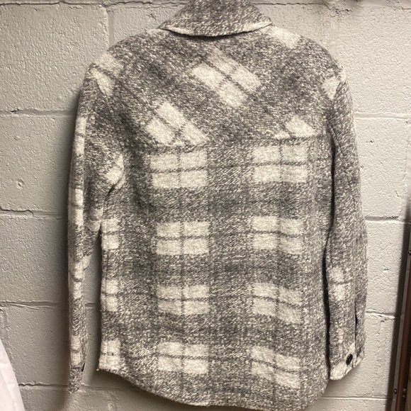 Cozy Plaid shacket NWT - Picture 6 of 6